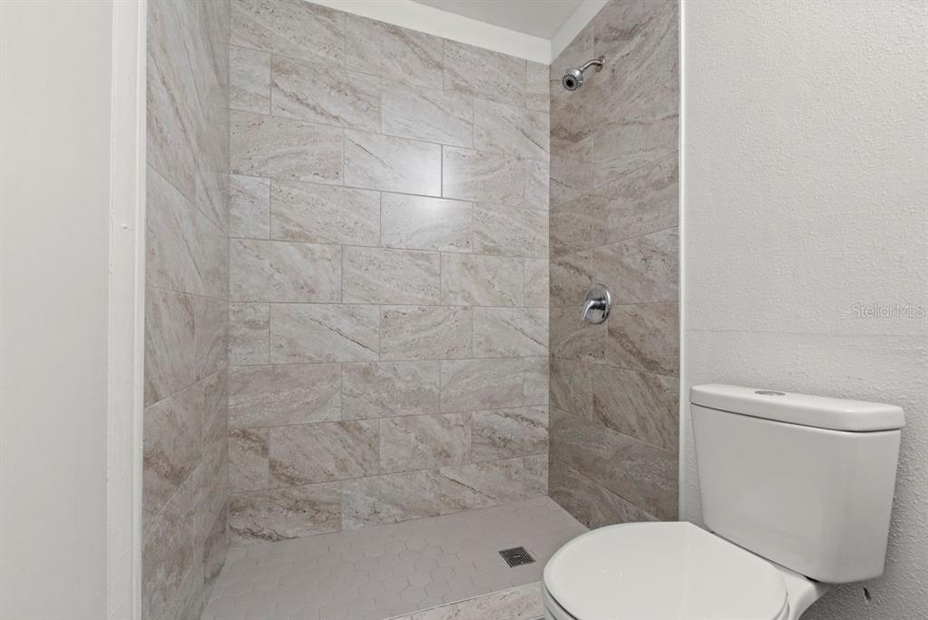 1087 Swan Street Melbourne, FL 32935 - Photo 19 of 36
