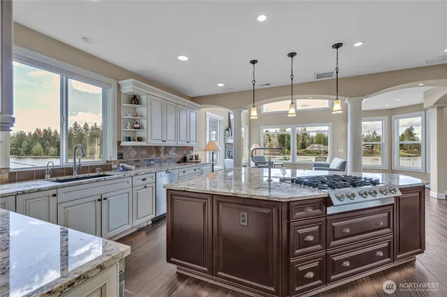 $3,250,000 | 21256 39th St Court East, Lake Tapps, WA 98391