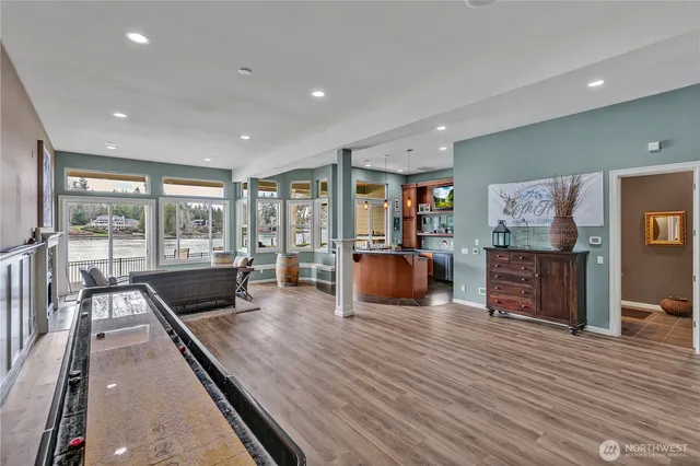 $3,250,000 | 21256 39th St Court East, Lake Tapps, WA 98391