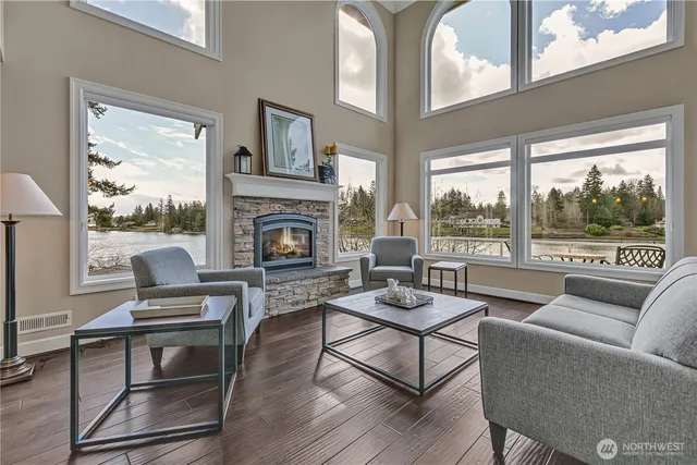 $3,250,000 | 21256 39th St Court East, Lake Tapps, WA 98391