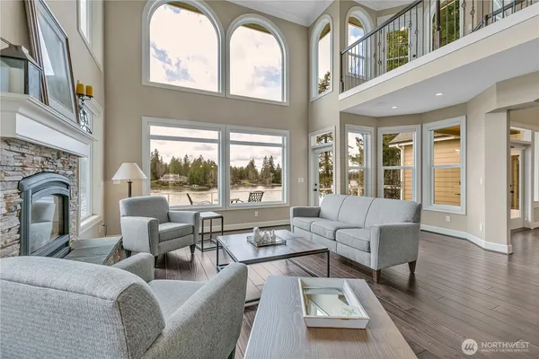 $3,250,000 | 21256 39th St Court East, Lake Tapps, WA 98391