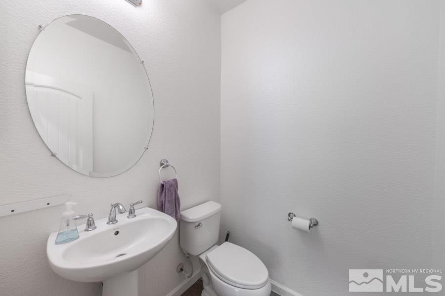 9350 Lost Valley Road Reno, NV 89521 - Photo 3 of 35 Photo 3