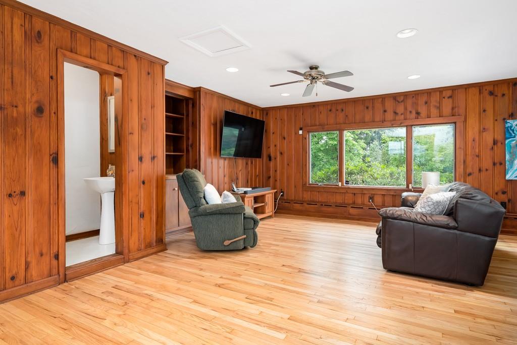 548 Steiner Bridge Road Valencia, PA 16059 - Photo 8 of 25