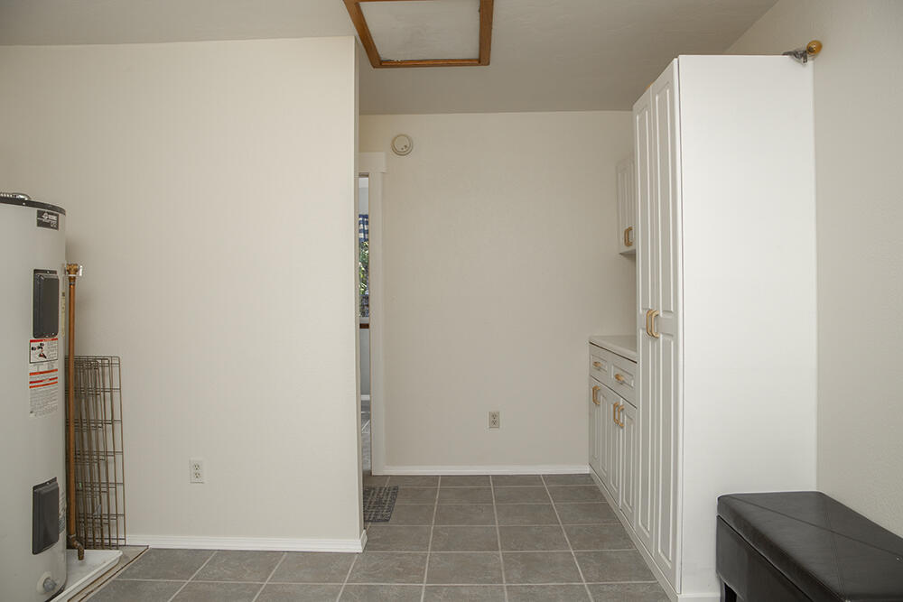 2006 Stringer Gap Road Grants Pass, OR 97527 - Photo 17 of 63 17