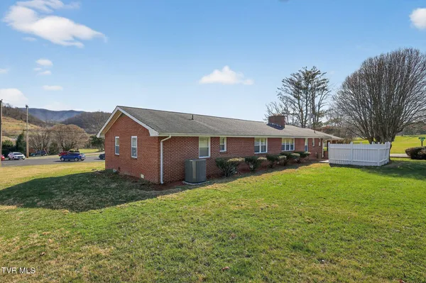 $264,000 | 42 Hurt Avenue, Lebanon, VA 24266