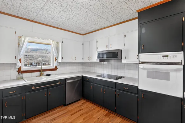 $264,000 | 42 Hurt Avenue, Lebanon, VA 24266