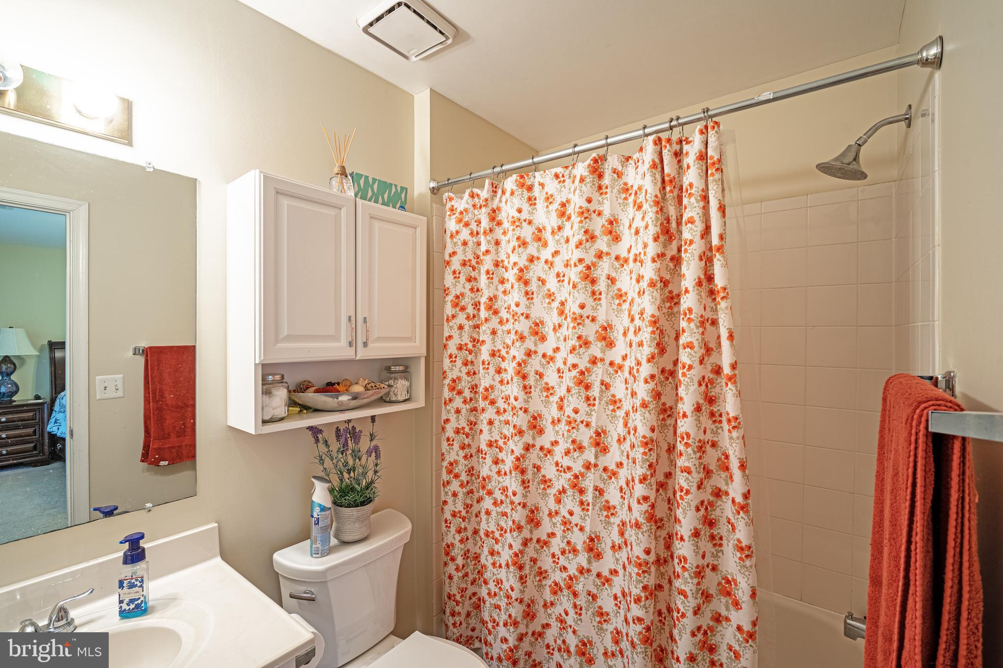 12081 Edgemere Circle Reston, VA 20190 - Photo 32 of 35 Gallery Image 32