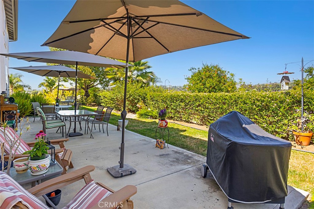 1957 Cresthaven Drive Vista, CA 92084 - Photo 38 of 47 a view of yard with patio