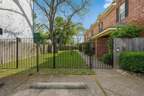 $225,000 | 1809 South 11th Street, Unit B, Waco, TX 76706