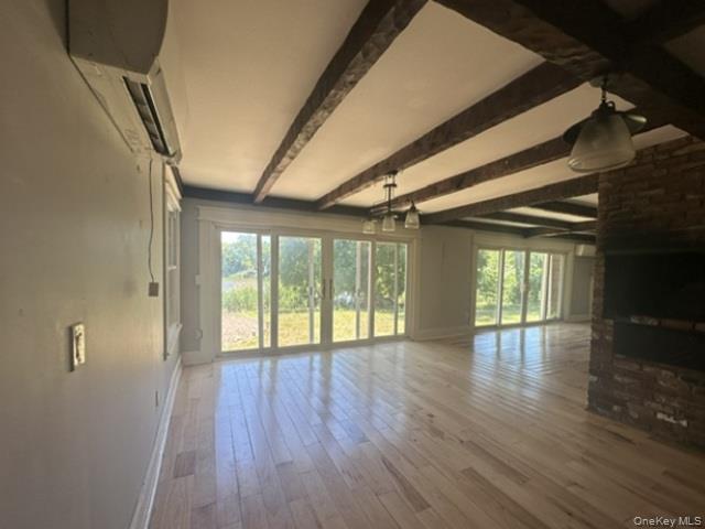 888 Pond View Road Riverhead, NY 11901 - Photo 2 of 10