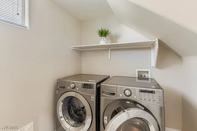 $2,050 | 9519 West Wooded Heights Avenue, Las Vegas, NV 89148