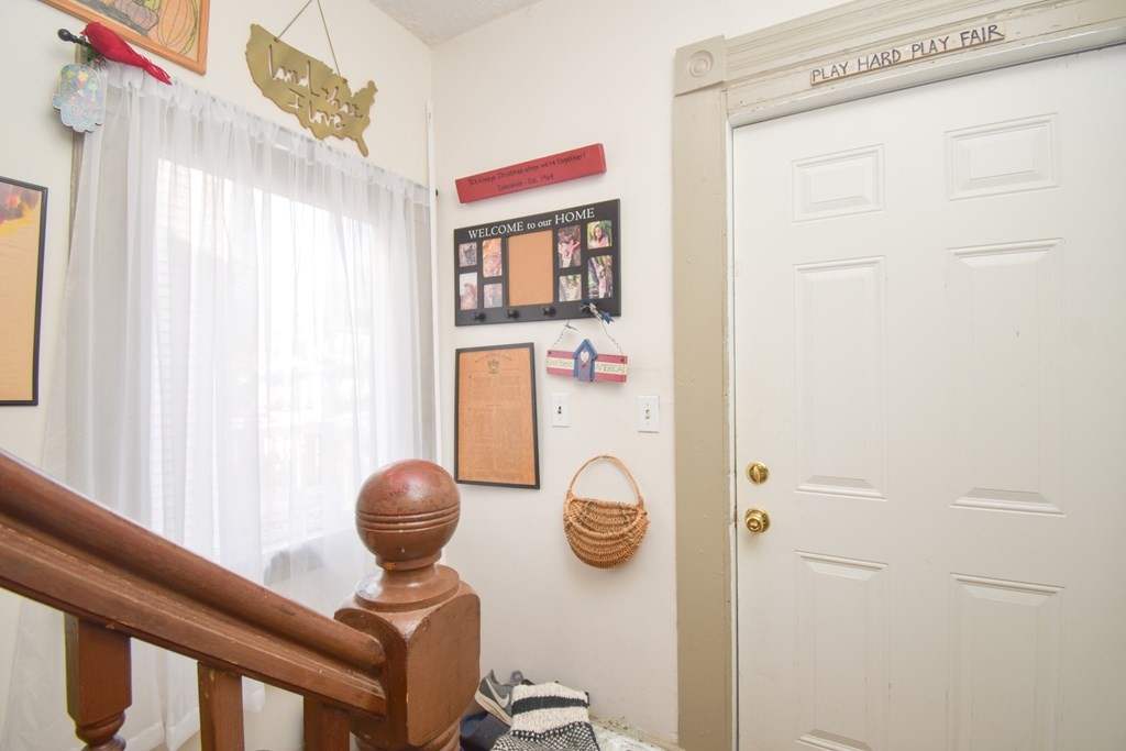 36 Forest Street Springfield, MA 01108 - Photo 5 of 42
