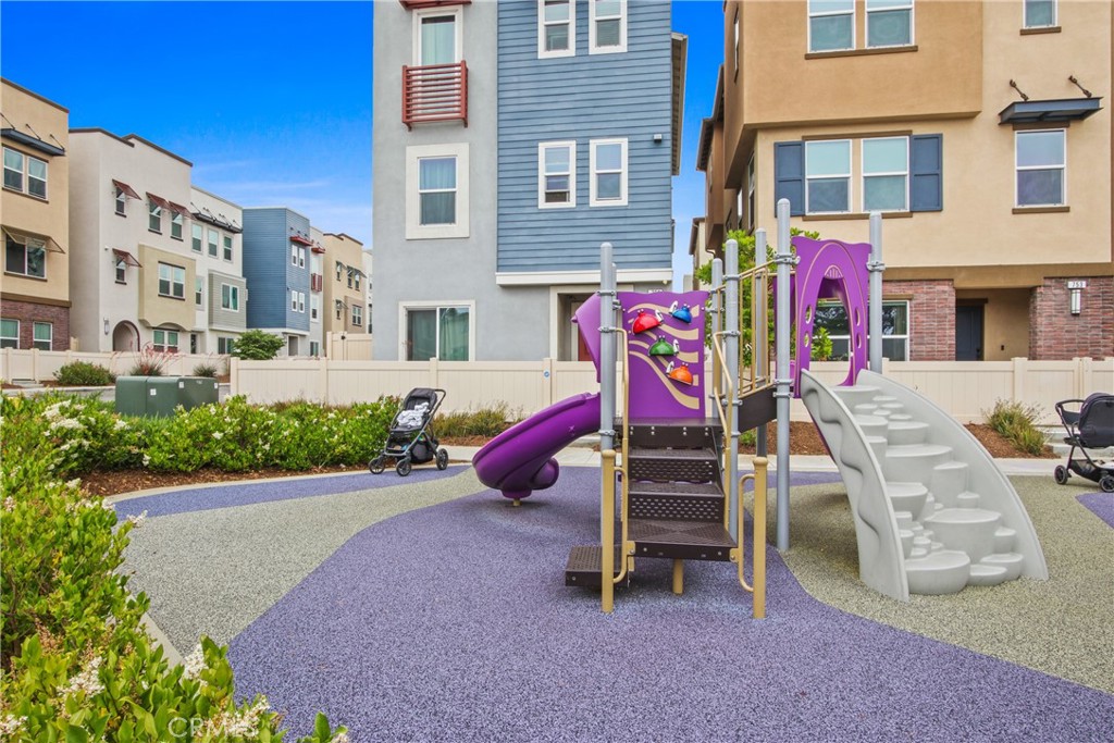 660 Daniel Freeman Circle Inglewood, CA 90301 - Photo 25 of 25 front view of a building with many windows