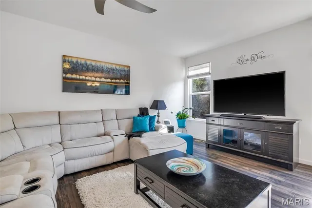 $359,900 | 263 Thorn Brook Drive, O'Fallon, MO 63366