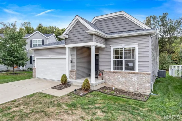 $359,900 | 263 Thorn Brook Drive, O'Fallon, MO 63366