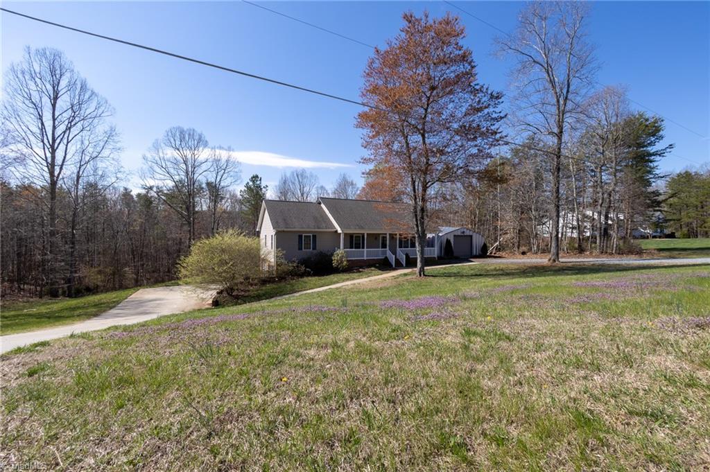 1370 Denny Road King, NC 27021 - Photo 34 of 40