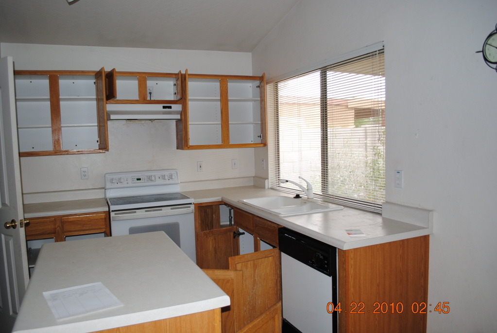 1489 West Page Avenue Gilbert, AZ 85233 - Photo 6 of 7 Kitchen