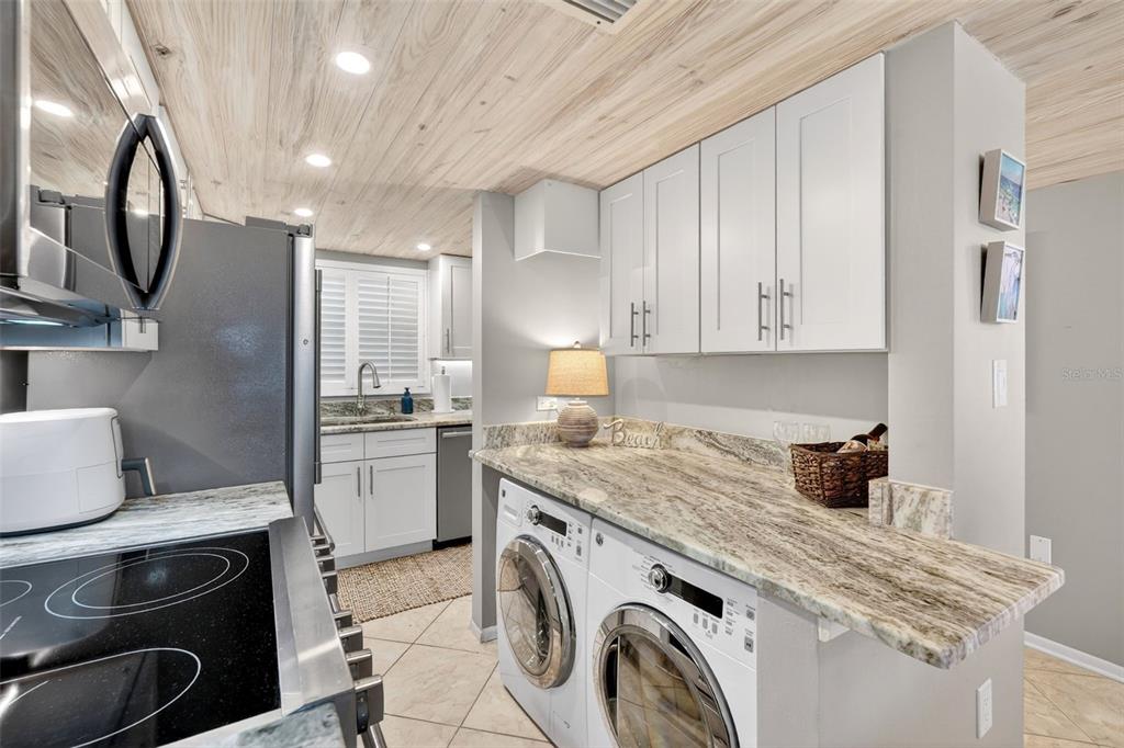 633 Alhambra Road, Unit 205 Venice, FL 34285 - Photo 15 of 36 Gallery Image 15