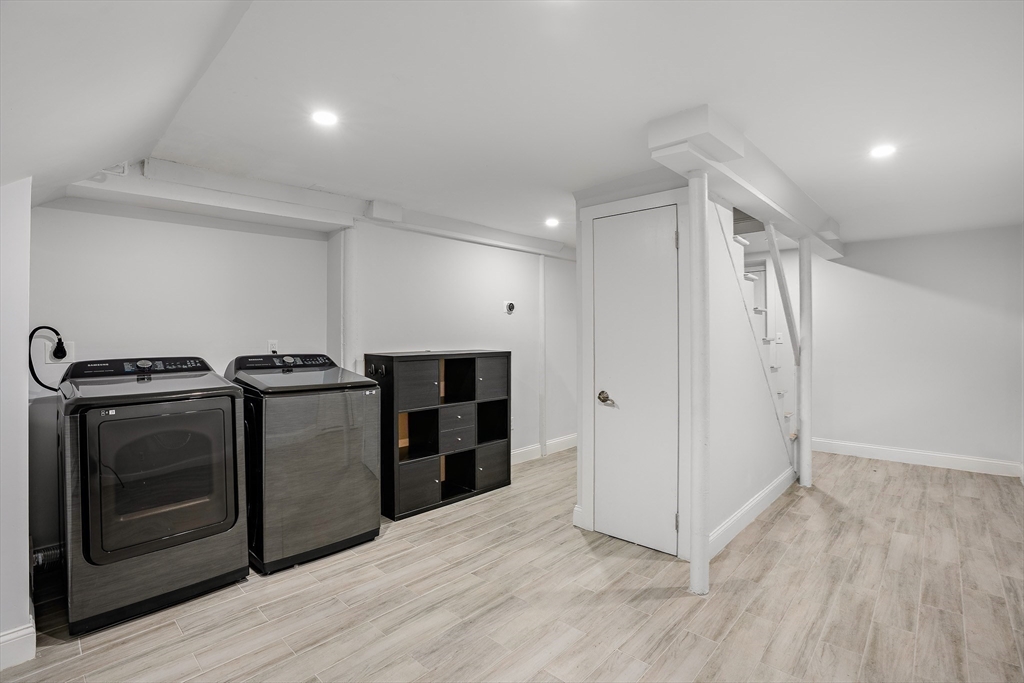 21 Fessenden Road, Unit 21 Arlington, MA 02476 - Photo 15 of 19