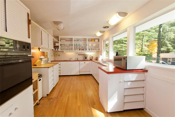 181 Holden Wood Road Concord, MA 01742 - Photo 5 of 14