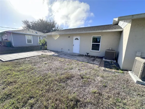 $1,550 | 9264 Anita Avenue, Unit A & B, Englewood, FL 34224