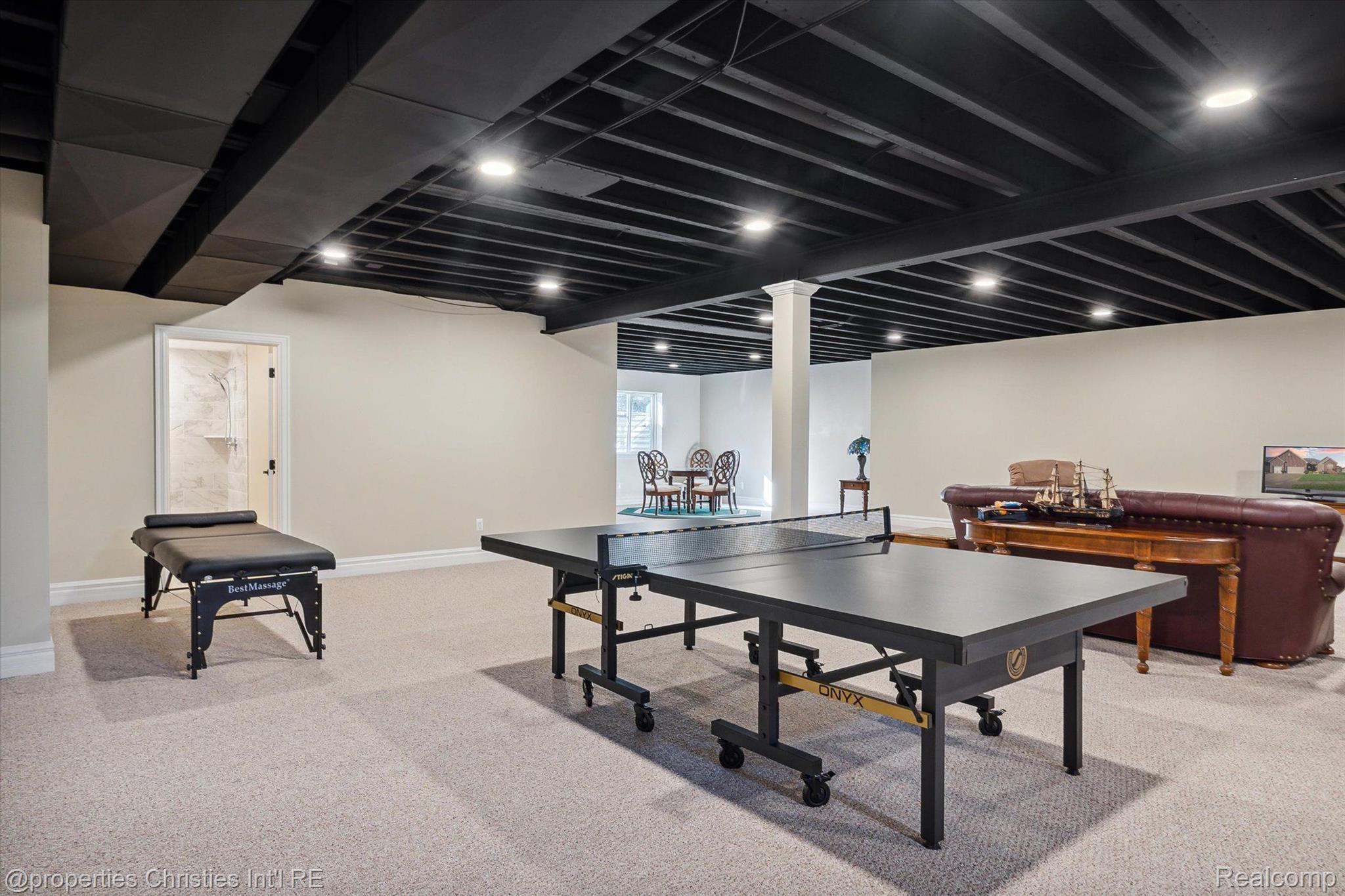 3756 Milano Ct. Rochester, MI 48307 - Photo 34 of 40 Gallery Image 34
