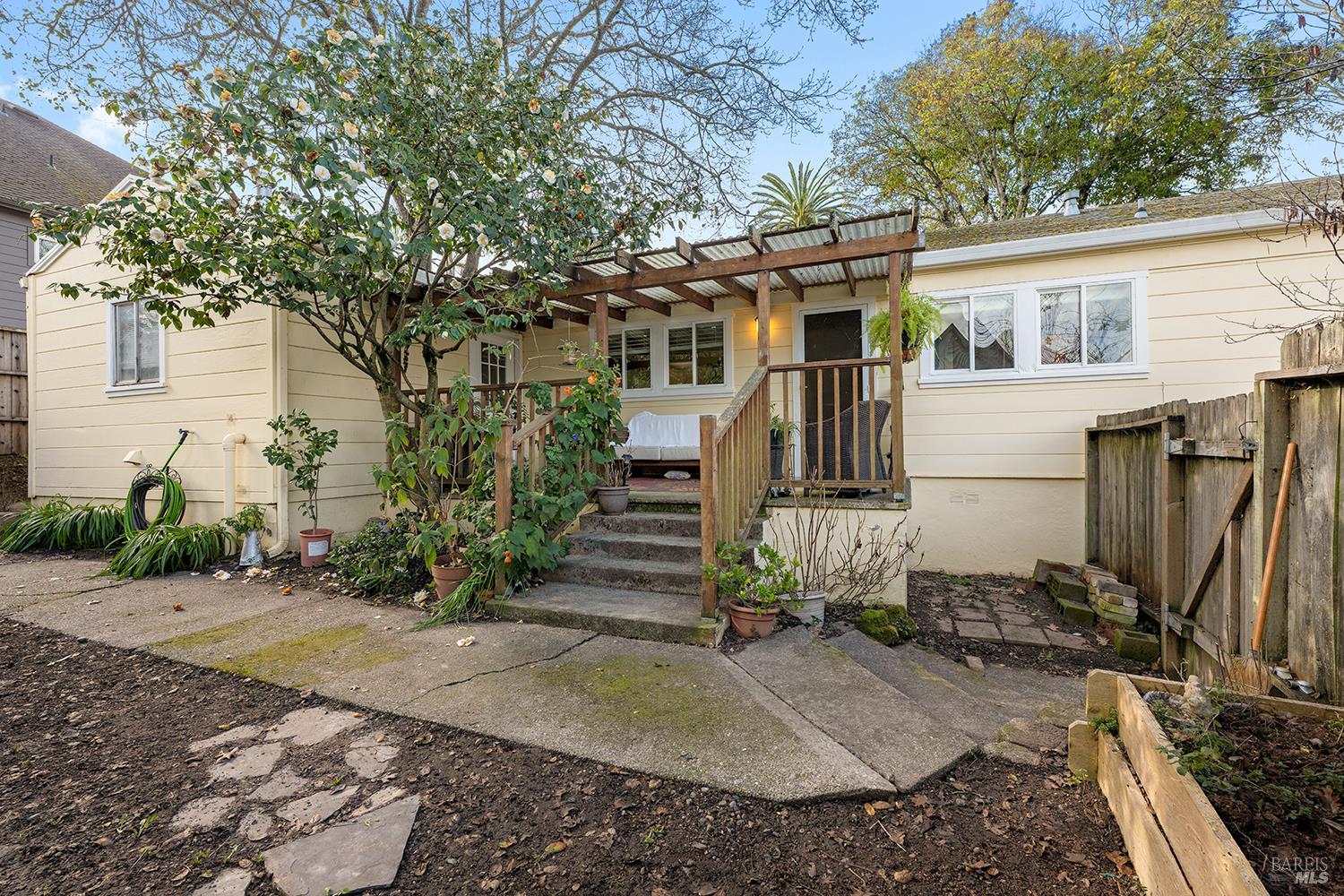 375 Florence Avenue Sebastopol, CA 95472 - Photo 11 of 41