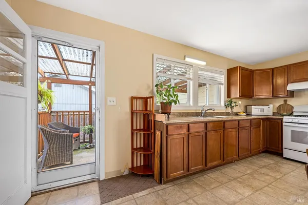 $1,299,000 | 375 Florence Avenue, Sebastopol, CA 95472