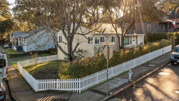 $1,299,000 | 375 Florence Avenue, Sebastopol, CA 95472