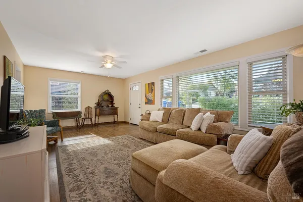 $1,299,000 | 375 Florence Avenue, Sebastopol, CA 95472