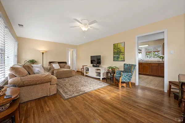 $1,299,000 | 375 Florence Avenue, Sebastopol, CA 95472