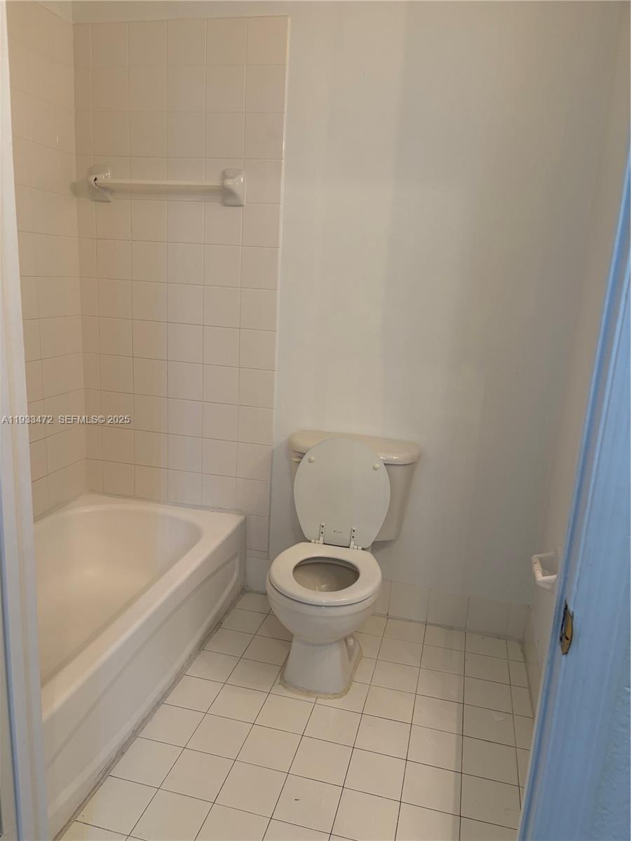 687 Northwest 42nd Avenue Plantation, FL 33317 - Photo 14 of 14