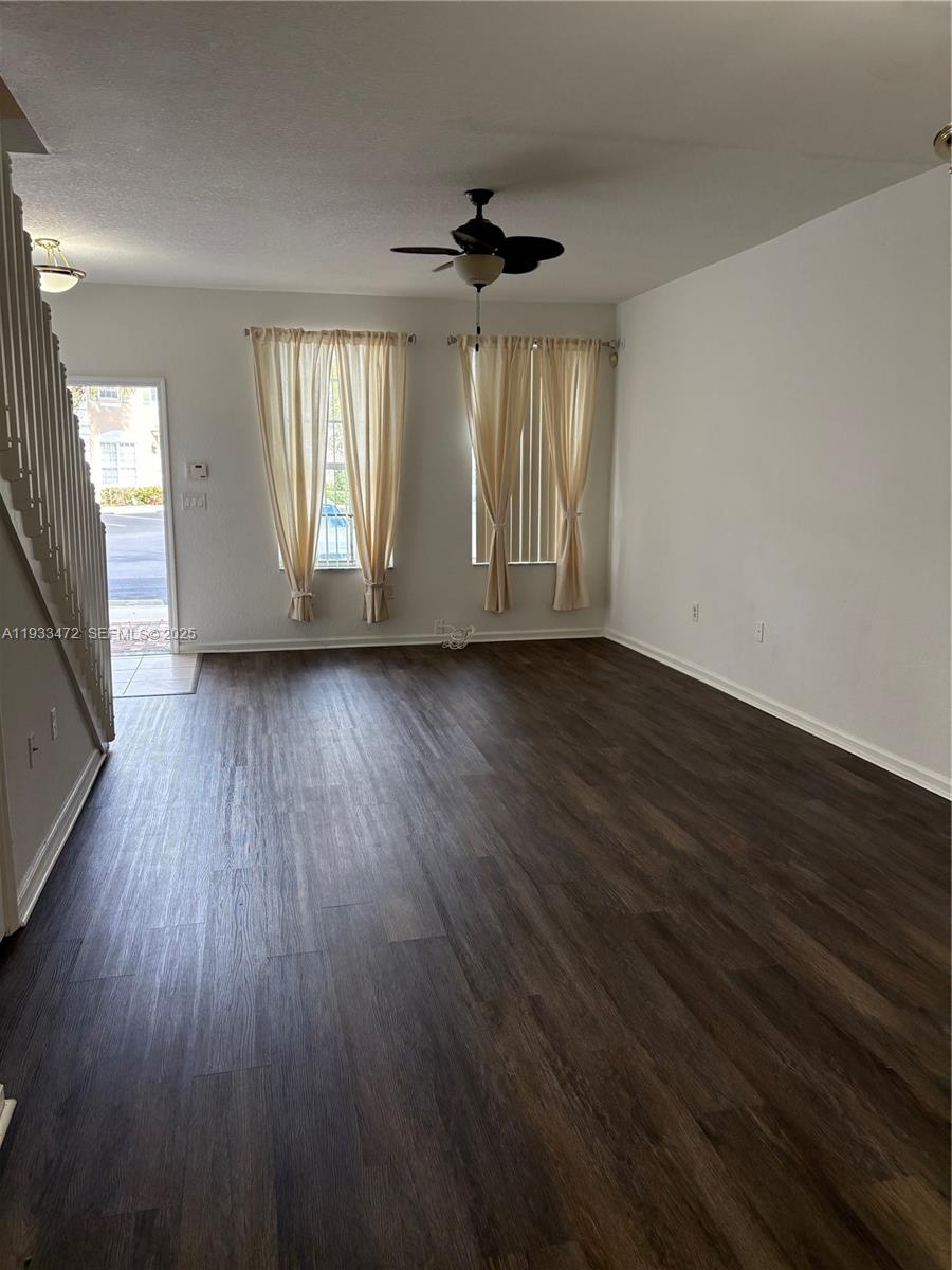 687 Northwest 42nd Avenue Plantation, FL 33317 - Photo 4 of 14