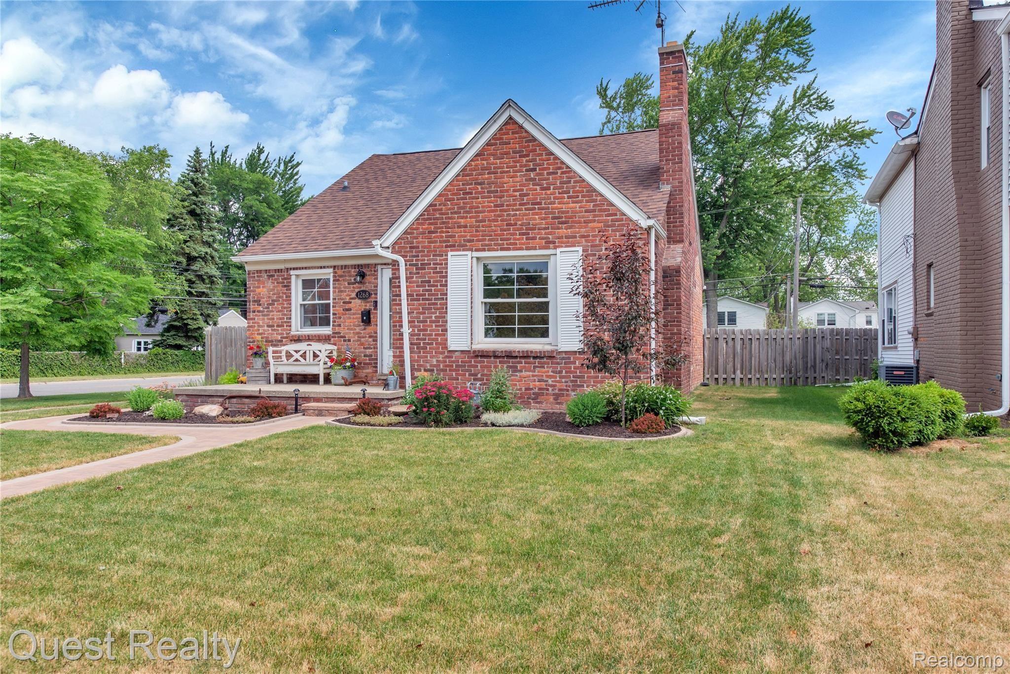 1268 Hampton Road Grosse Pointe, MI 48236 - Photo 2 of 45 1268 Hampton - HD Drone Photography-1.jpg