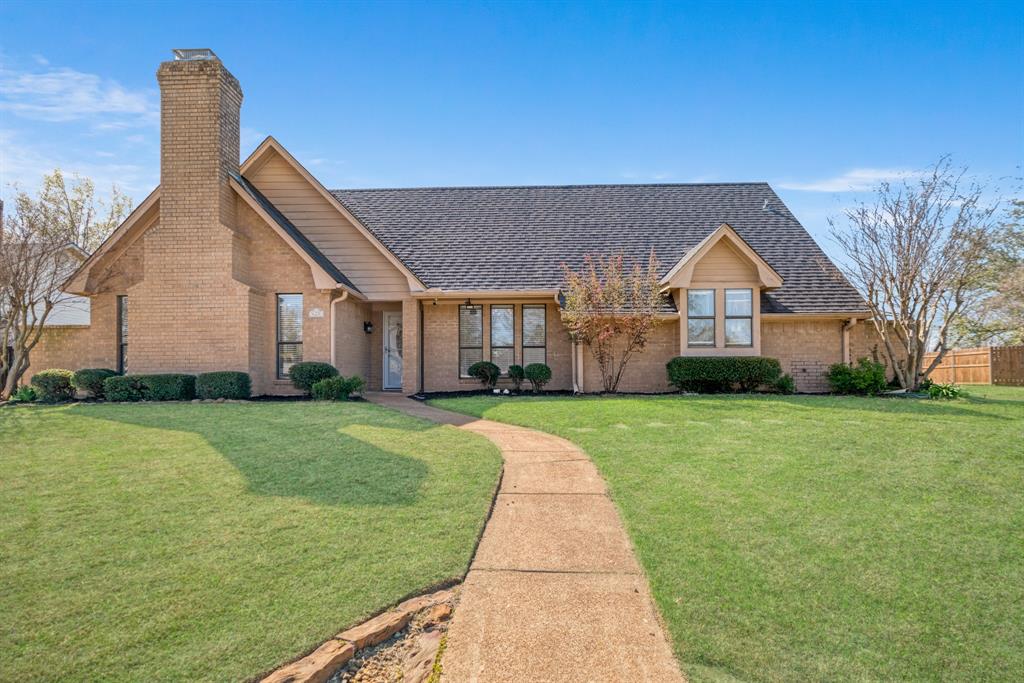 420 39th Street Southeast Paris, TX 75462 - Photo 1 of 25 a view of a house with a back yard
