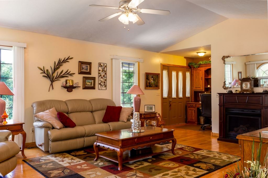 4490 Howell's Mill Road Ona, WV 25545 - Photo 6 of 31 Gallery Image 6