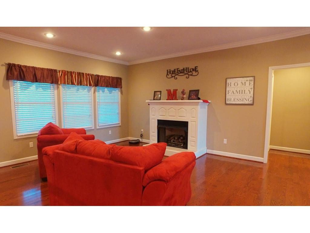 120 Stonebrook Loop Elizabethton, TN 37643 - Photo 10 of 34 Photo 10
