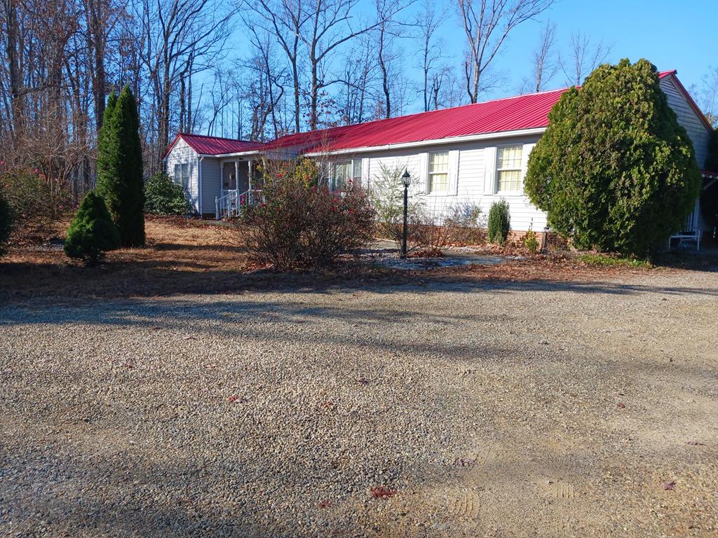 12232 Farmville Road Meherrin, VA 23954 - Photo 1 of 25 Gallery Image 1