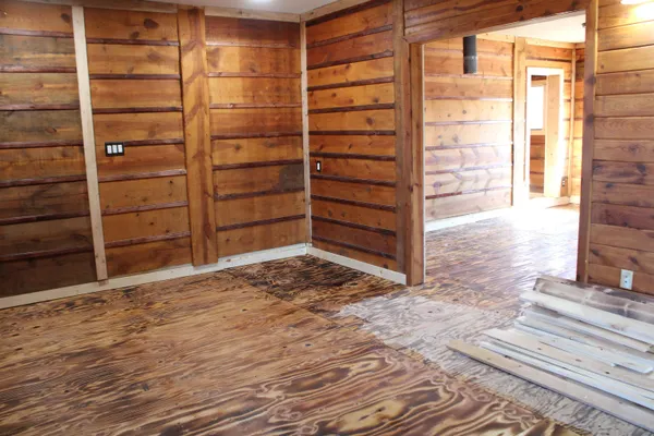 $195,000 | 211 Iron Avenue, Lusk, WY 82225