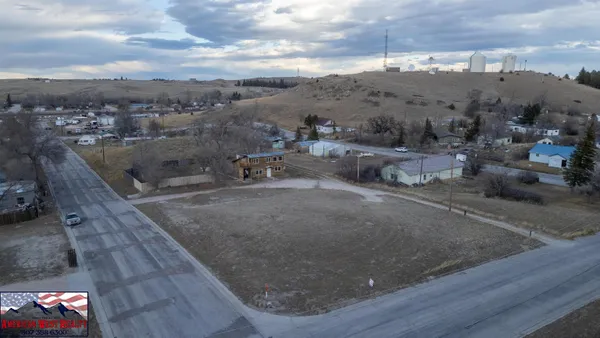 $195,000 | 211 Iron Avenue, Lusk, WY 82225