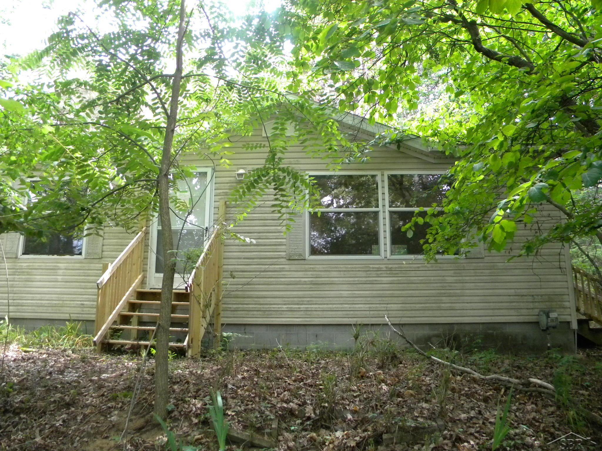 12635 Frost Road Hemlock, MI 48626 - Photo 1 of 22 50115116.JPG