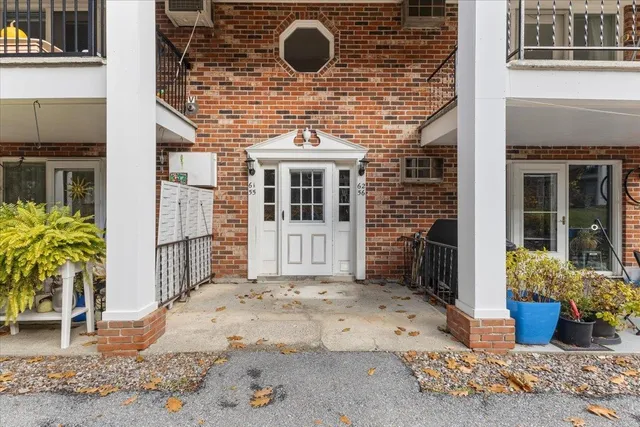 $254,900 | 100 Kennedy Drive, Unit 62, South Burlington, VT 05403