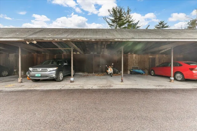 $254,900 | 100 Kennedy Drive, Unit 62, South Burlington, VT 05403