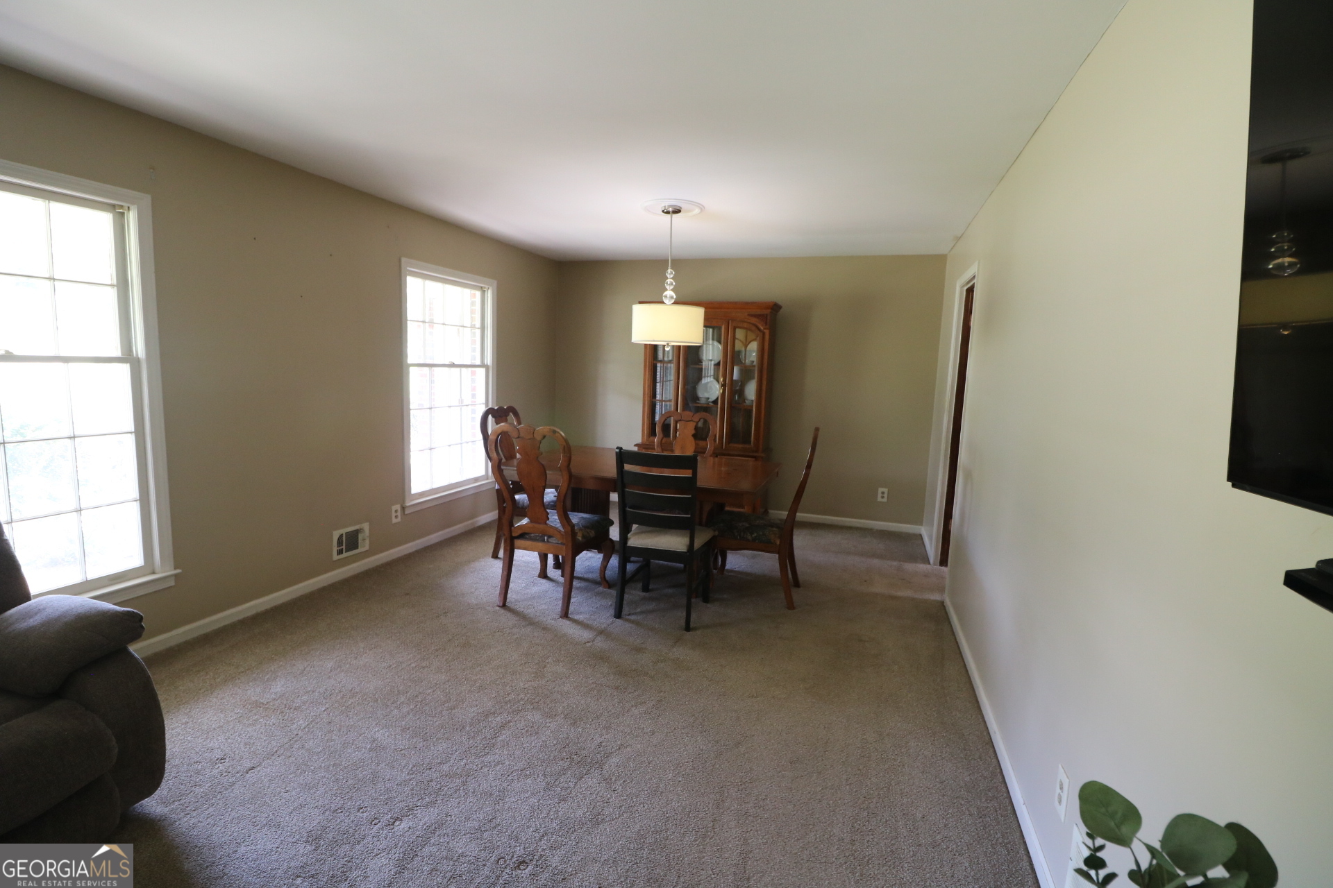 1352 Fairview Road Stockbridge, GA 30281 - Photo 4 of 43