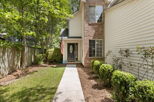 $2,495 | 105 Queens Court, Goose Creek, SC 29445