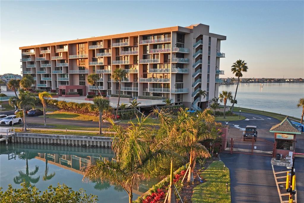 1 Key Capri, Unit 312E Treasure Island, FL 33706 - Photo 41 of 86