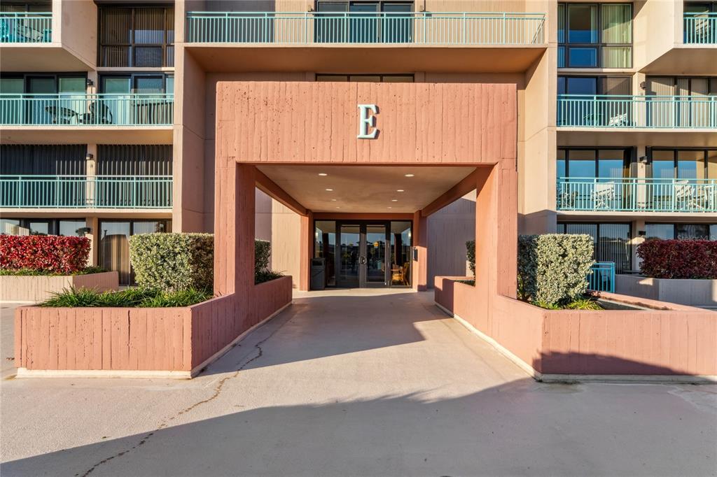 1 Key Capri, Unit 312E Treasure Island, FL 33706 - Photo 6 of 86