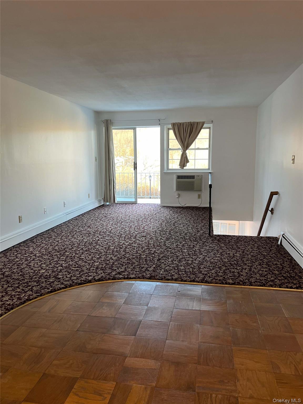 1840 Crompond Road, Unit 9B7 Peekskill, NY 10566 - Photo 7 of 7 a living room with a couch