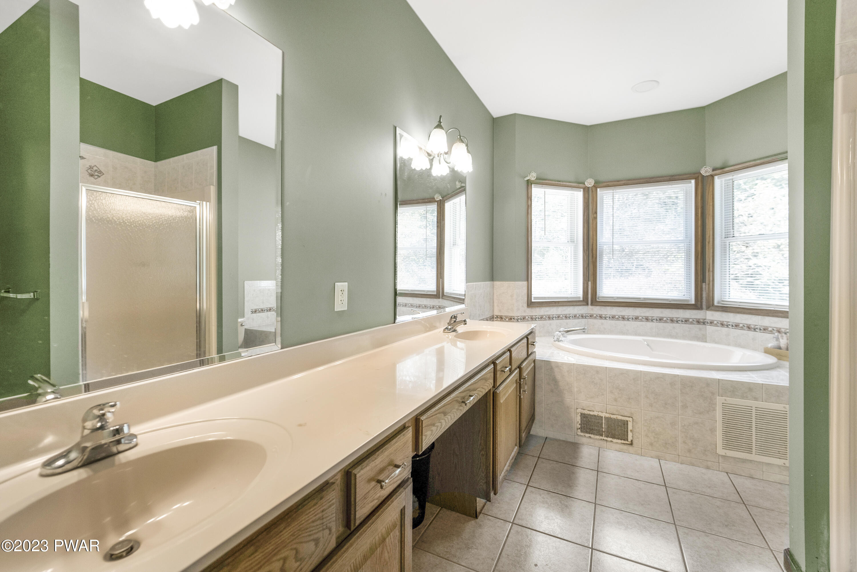 122 Stone Ridge Lane Milford, PA 18337 - Photo 32 of 46 DSC00315