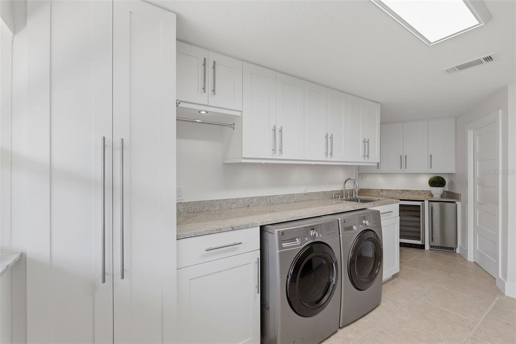 2080 Hawaii Avenue Northeast St. Petersburg, FL 33703 - Photo 19 of 58
